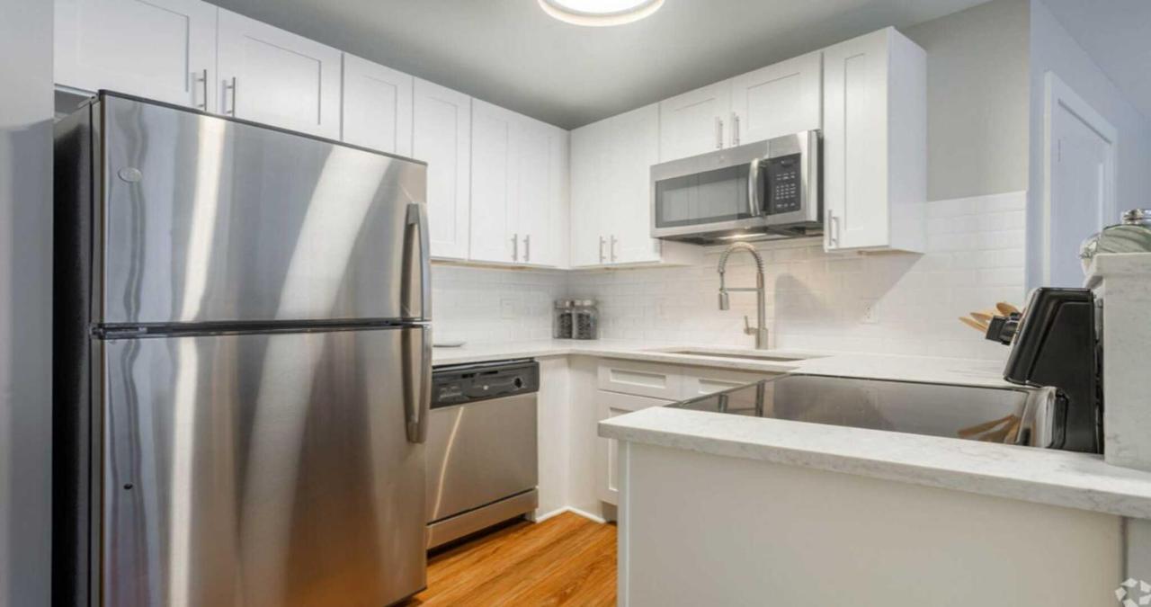 Luckman Apartments By Barsala Cleveland Luaran gambar