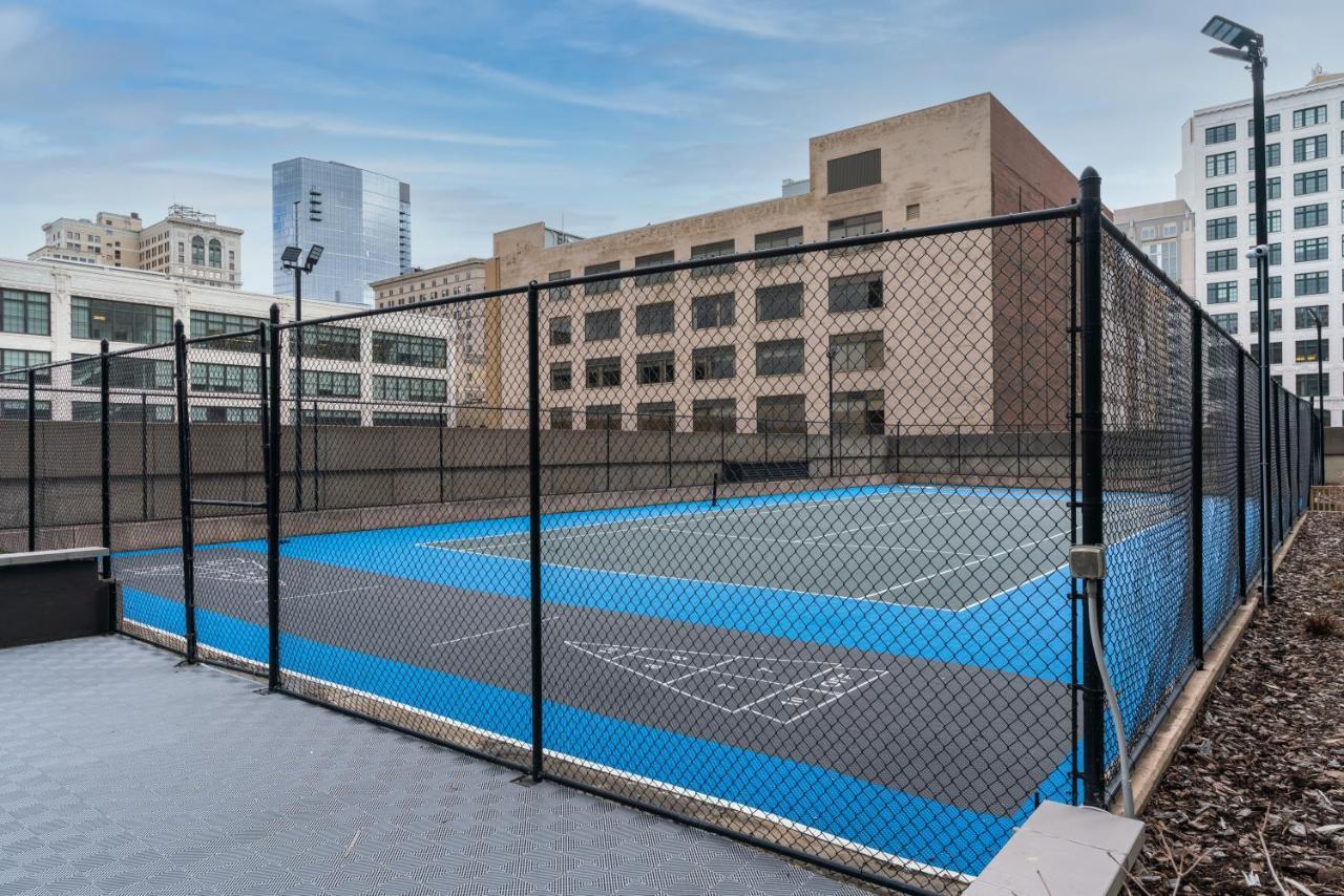 Luckman Apartments By Barsala Cleveland Luaran gambar